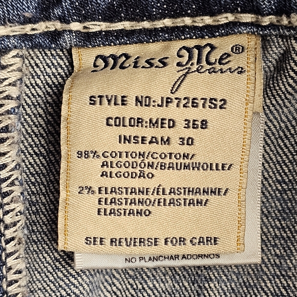 Miss Me Distressed Whiskered Signature Skinny Jeans EUC - Picture 9 of 16